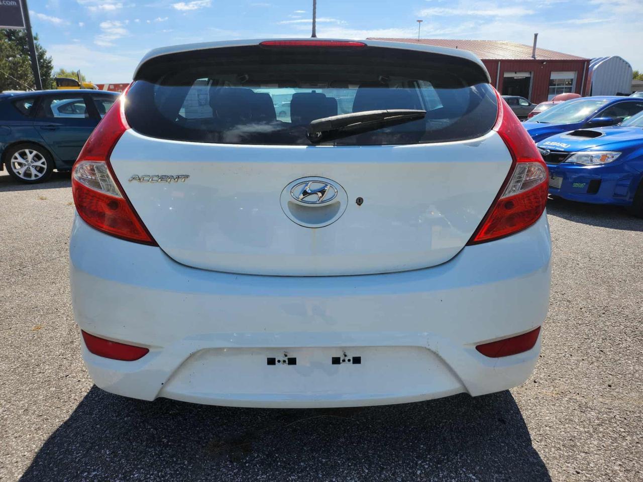 2016 Hyundai Accent 5DR HB AUTO GL - Photo #11