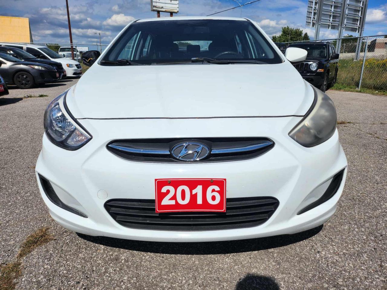 2016 Hyundai Accent 5DR HB AUTO GL - Photo #2