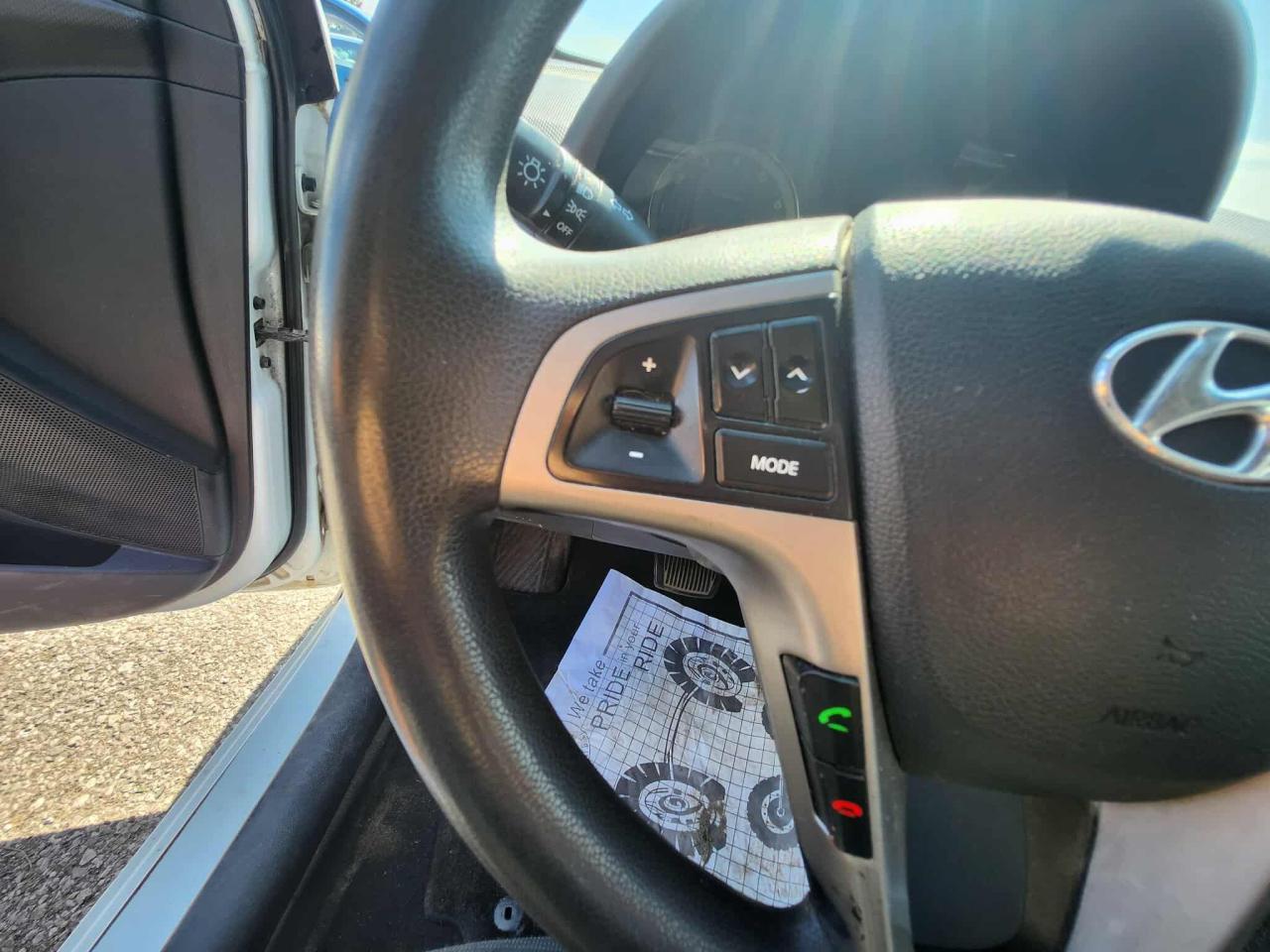 2016 Hyundai Accent 5DR HB AUTO GL - Photo #18