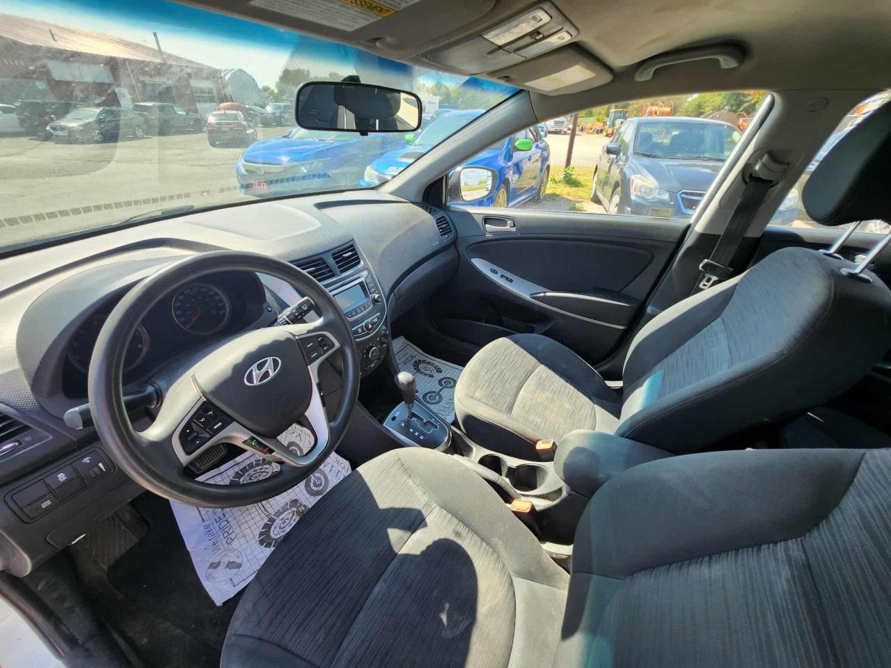 2016 Hyundai Accent 5DR HB AUTO GL - Photo #26