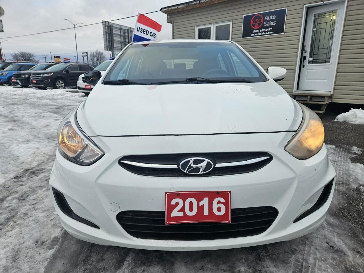 2016 Hyundai Accent GL Photo