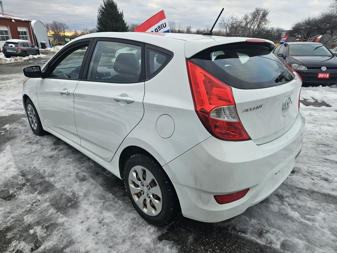 2016 Hyundai Accent GL Photo