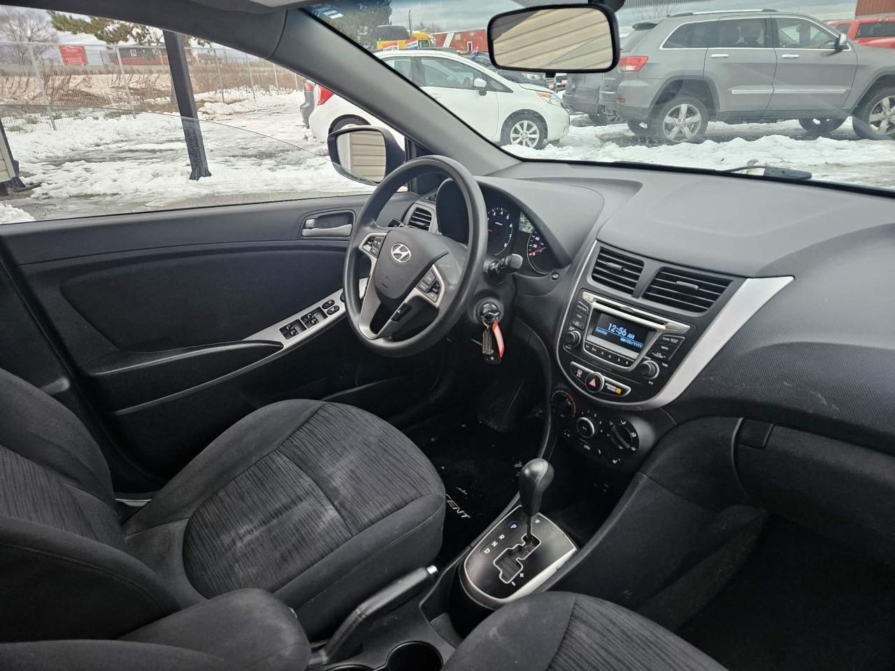 2016 Hyundai Accent GL Photo