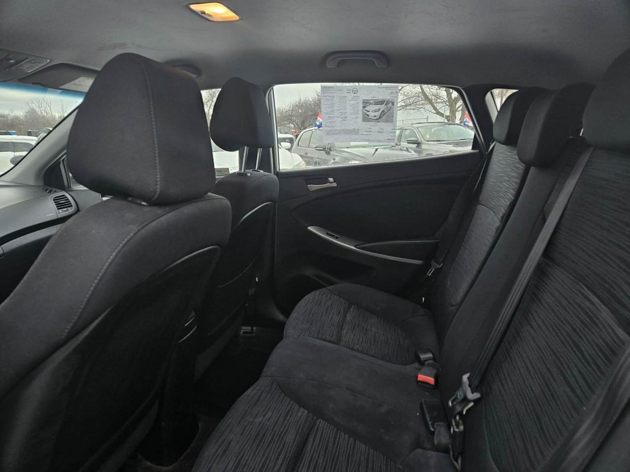 2016 Hyundai Accent GL Photo