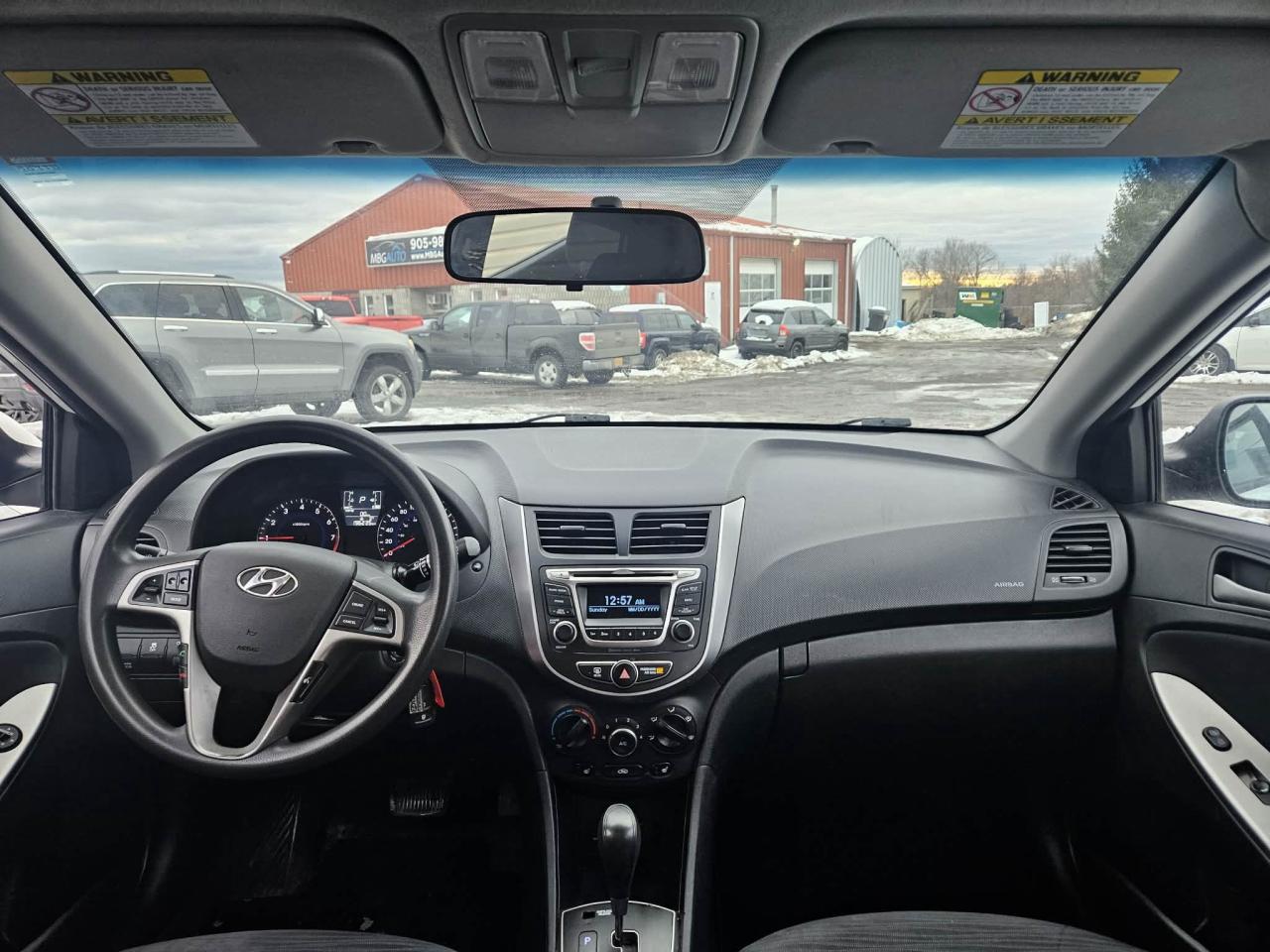 2016 Hyundai Accent GL Photo