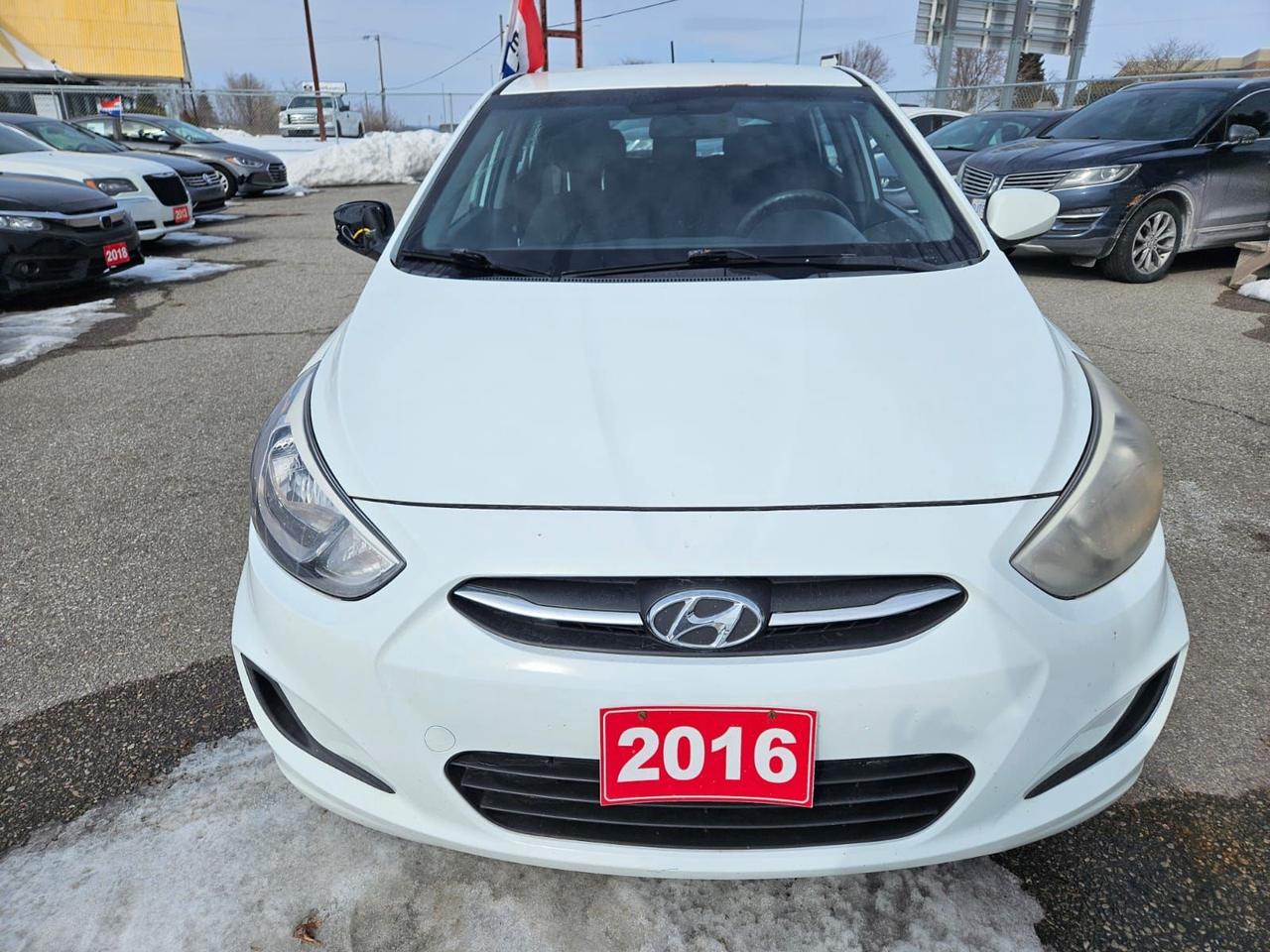 2016 Hyundai Accent 5DR HB AUTO GL Photo