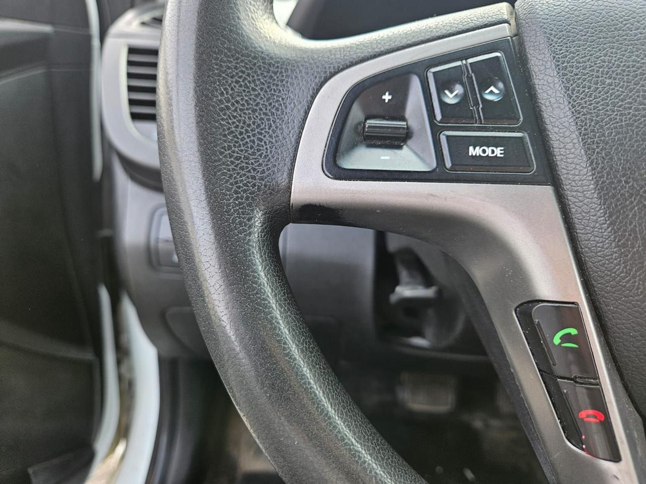 2016 Hyundai Accent 5DR HB AUTO GL Photo