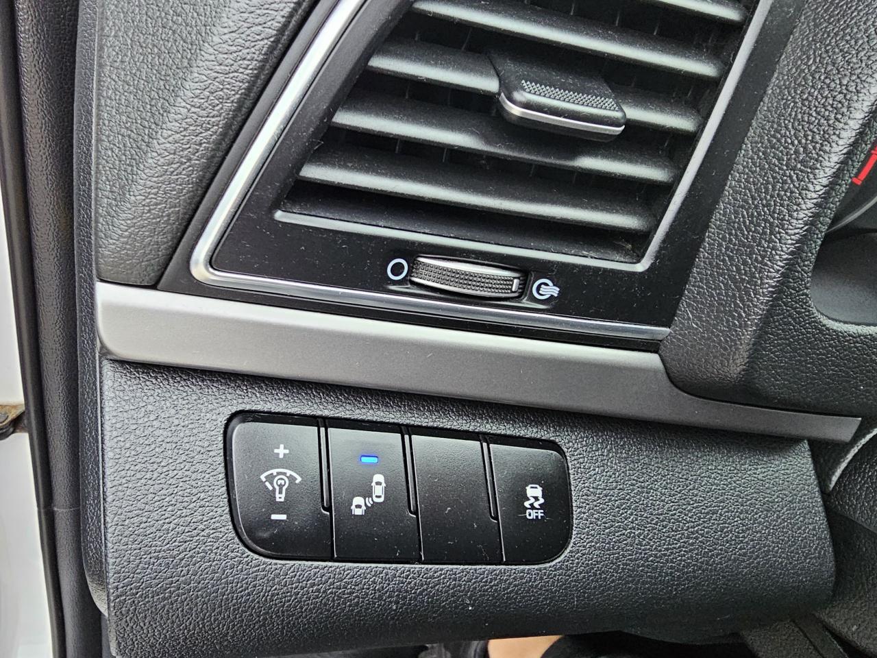 2018 Hyundai Elantra GL/AUTO/REAR VIEW CAMERA/BLUTOOTH/POWER GROUP - Photo #16
