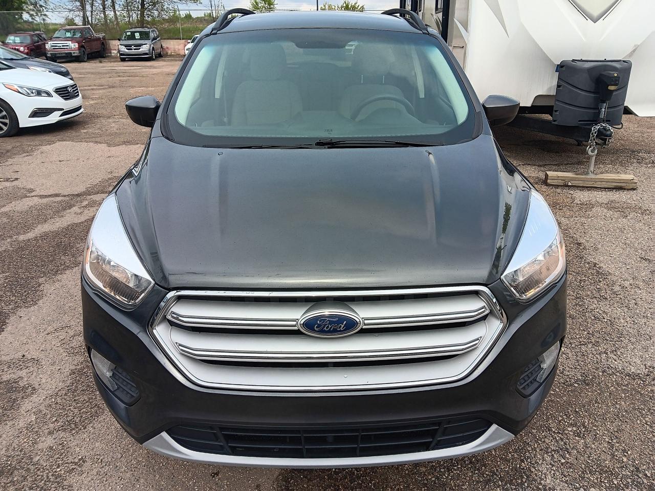 2018 Ford Escape SE AWD Large BU Cam Keyless Entry Power Seat - Photo #2
