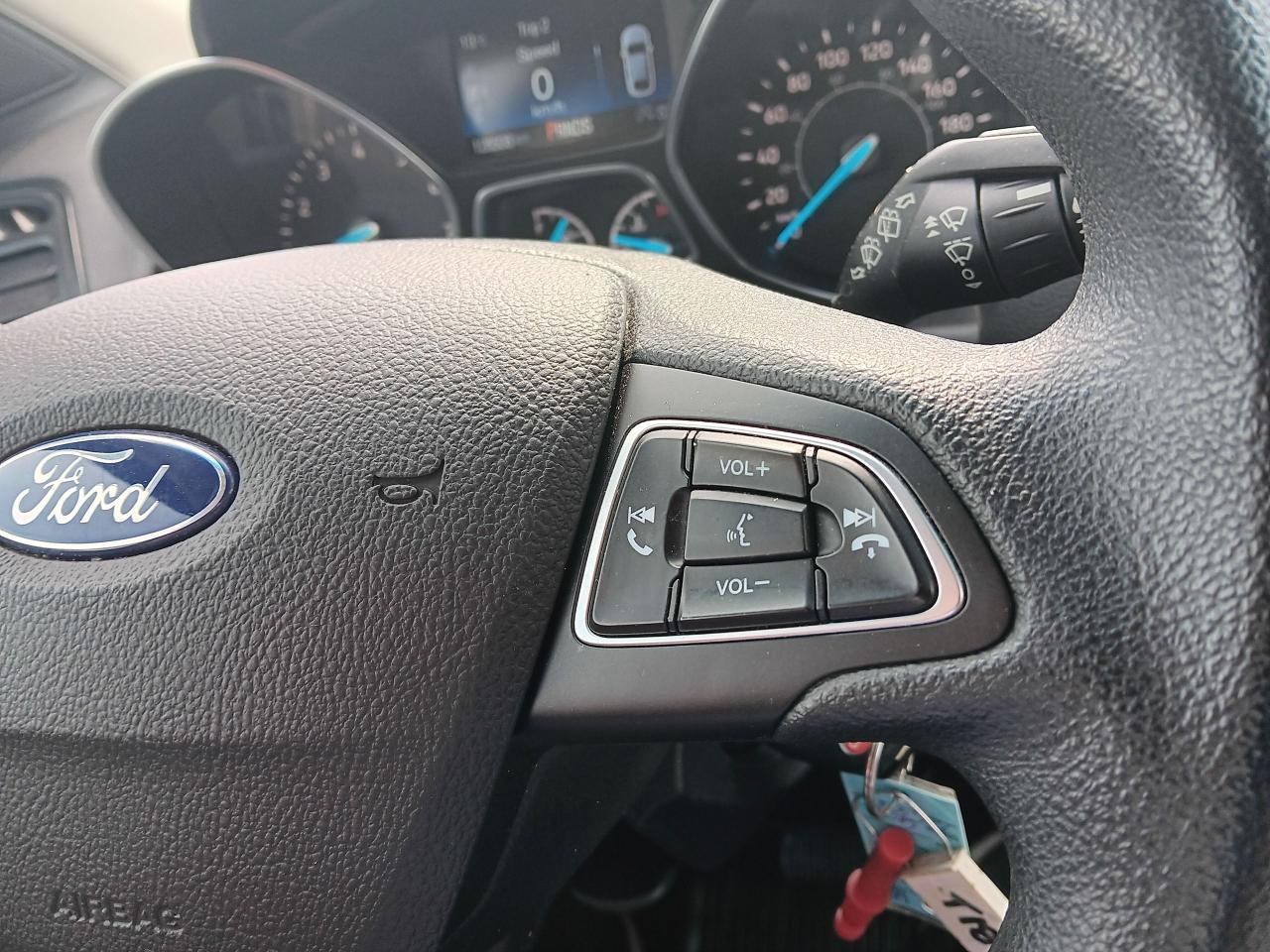 2018 Ford Escape SE AWD Large BU Cam Keyless Entry Power Seat - Photo #13