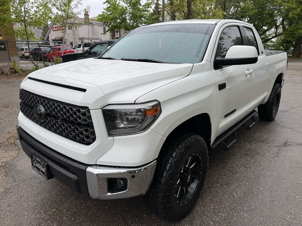 Used 2014 Toyota Tundra SR5 5.7L - 4X4 for sale in Scarborough, ON