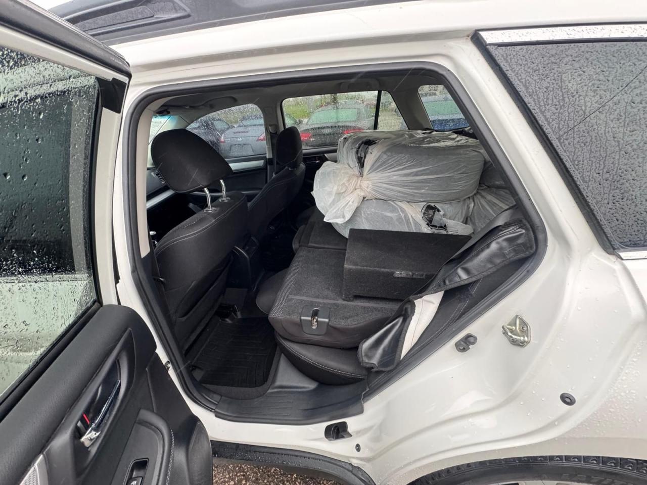 2016 Subaru Outback 2.5i TOURING, 2 SET WHEELS, MANUAL, ONE OWNER - Photo #14