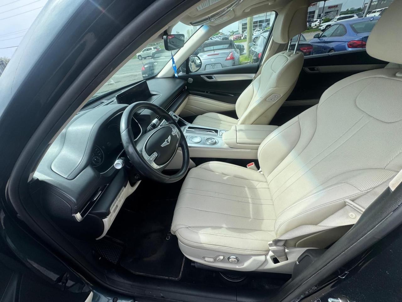 2022 Genesis GV80 2.5T Advanced - Photo #13