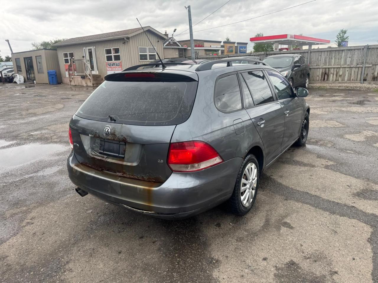 2009 Volkswagen Jetta Wagon TRENDLINE, AUTO, 5 CYL, WAGON, AS IS SPECIAL Photo4