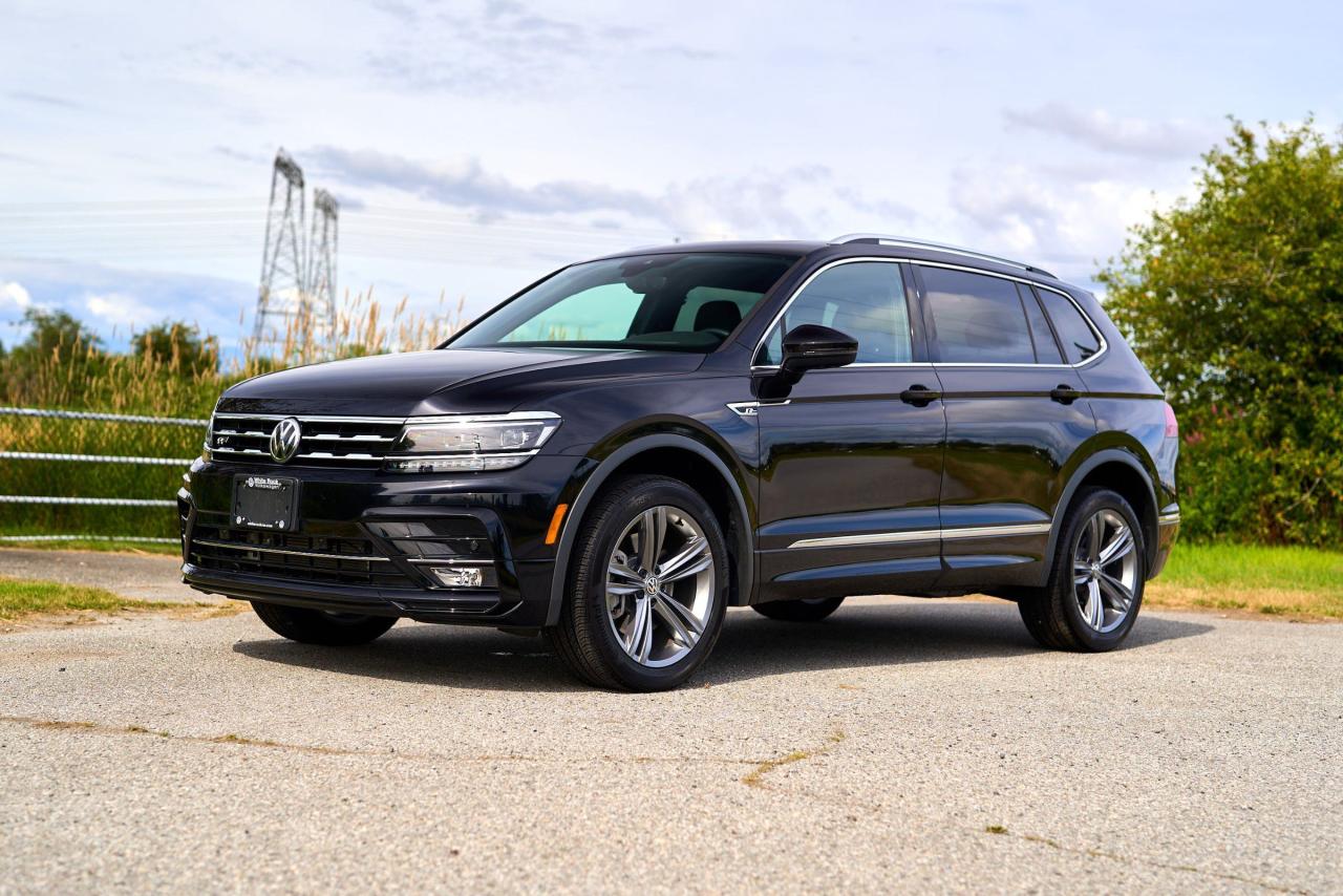 Used 2018 Volkswagen Tiguan Highline *R LINE* *DIGITAL DASH**ADAPTIVE CRUISE* *LEATHER* *SUNROOF* for sale in Surrey, BC