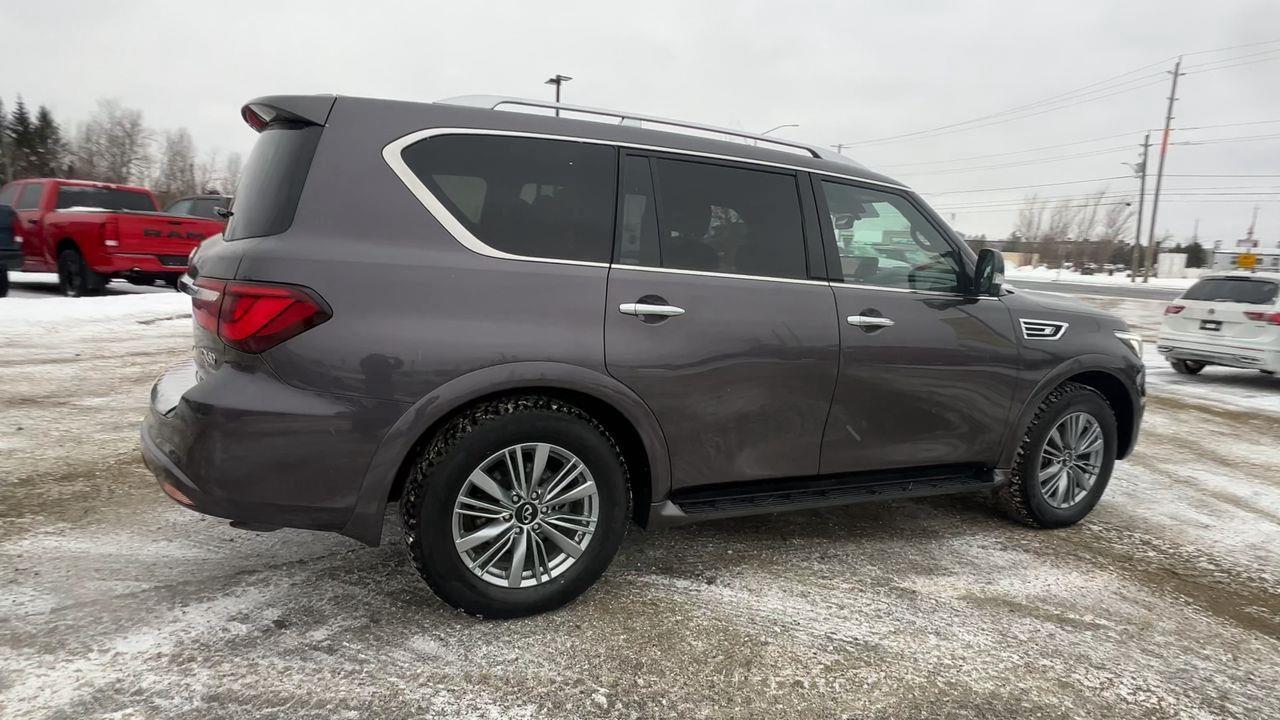 2024 Infiniti QX80 LUXE 8 Passenger PREVIOUS DAILY RENTAL - 3RD ROW 8 PASSENGER, SUNROOF, REAR SEAT DUAL TVS, HEATED LEATHER SEATS! Photo3
