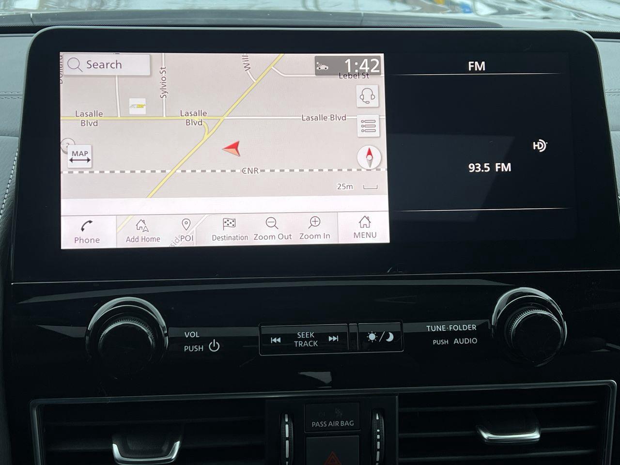 2024 Infiniti QX80 LUXE 8 Passenger PREVIOUS DAILY RENTAL - 3RD ROW 8 PASSENGER, SUNROOF, REAR SEAT DUAL TVS, HEATED LEATHER SEATS! Photo