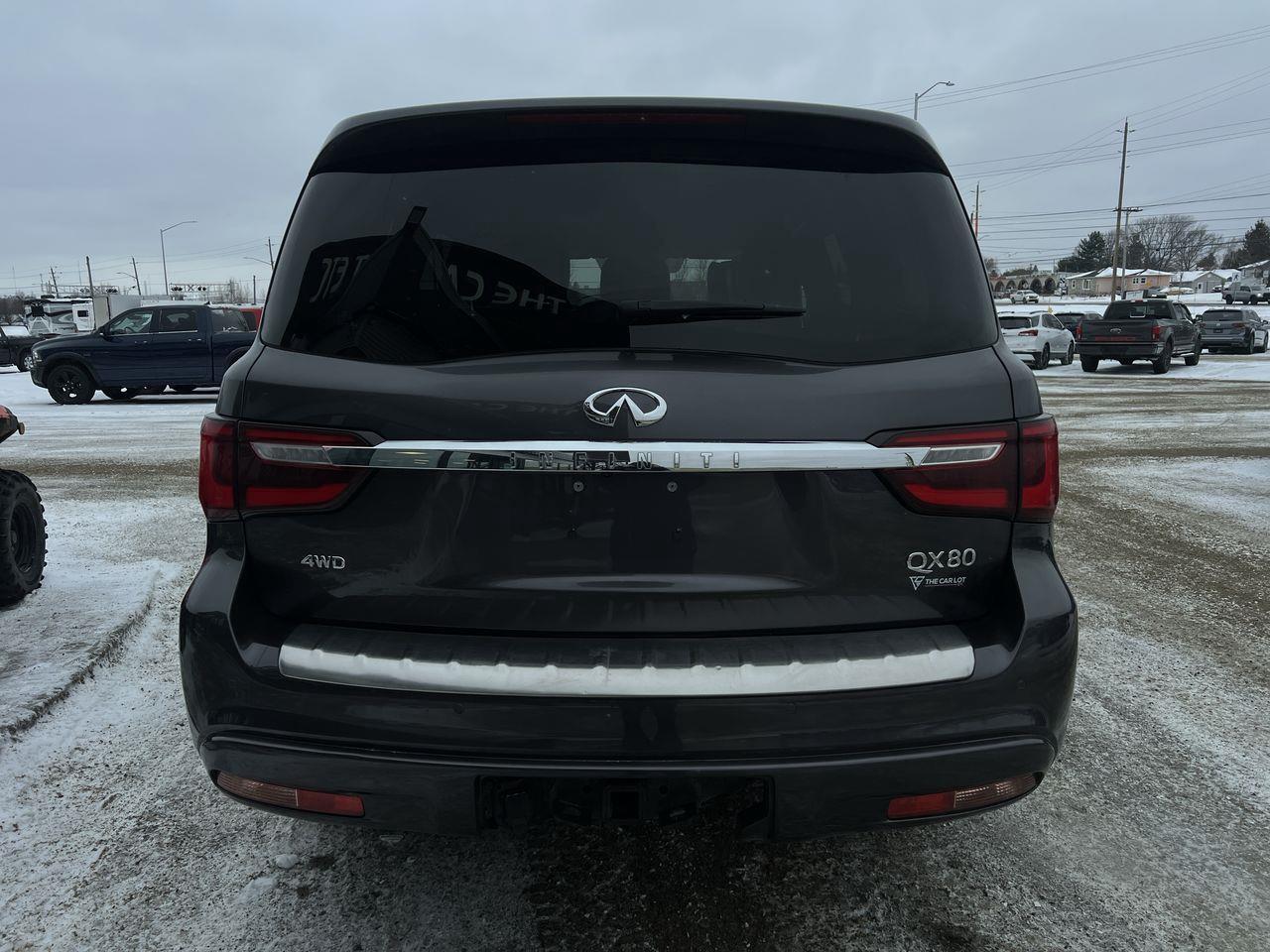 2024 Infiniti QX80 LUXE 8 Passenger PREVIOUS DAILY RENTAL - 3RD ROW 8 PASSENGER, SUNROOF, REAR SEAT DUAL TVS, HEATED LEATHER SEATS! Photo