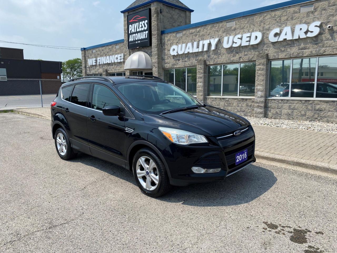 Used 2016 Ford Escape SE for sale in Sarnia, ON
