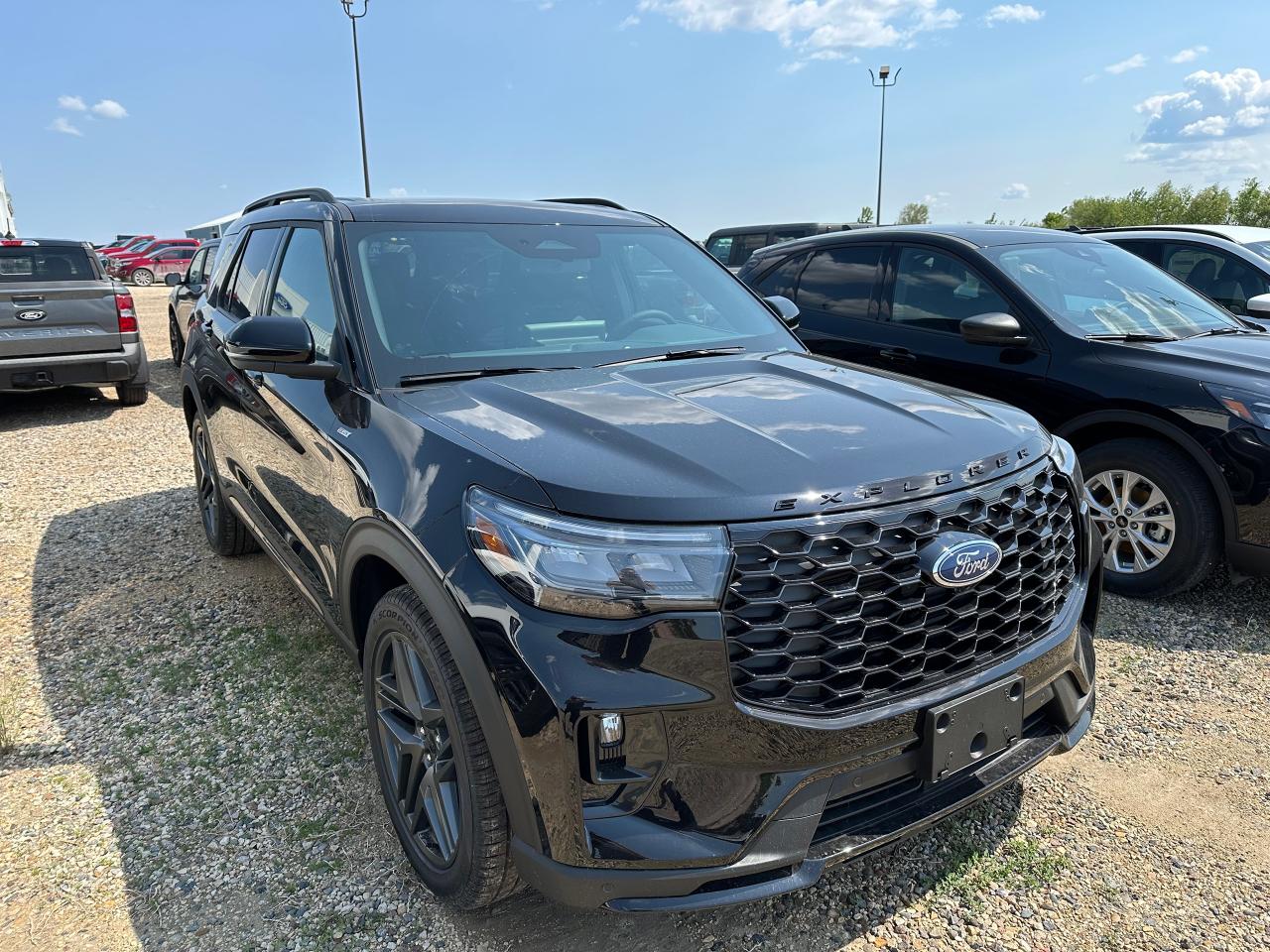 New 2025 Ford Explorer ST-LINE 4WD for sale in Elie, MB