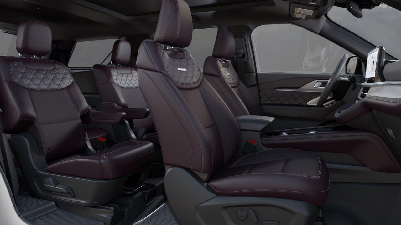 2025 Ford Explorer PLATINUM 4WD 600A Photo5