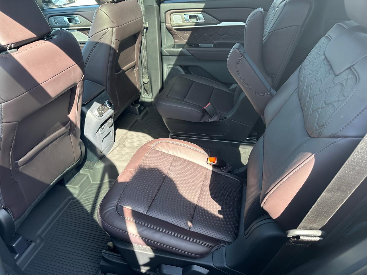 2025 Ford Explorer Platinum 4wd Photo5