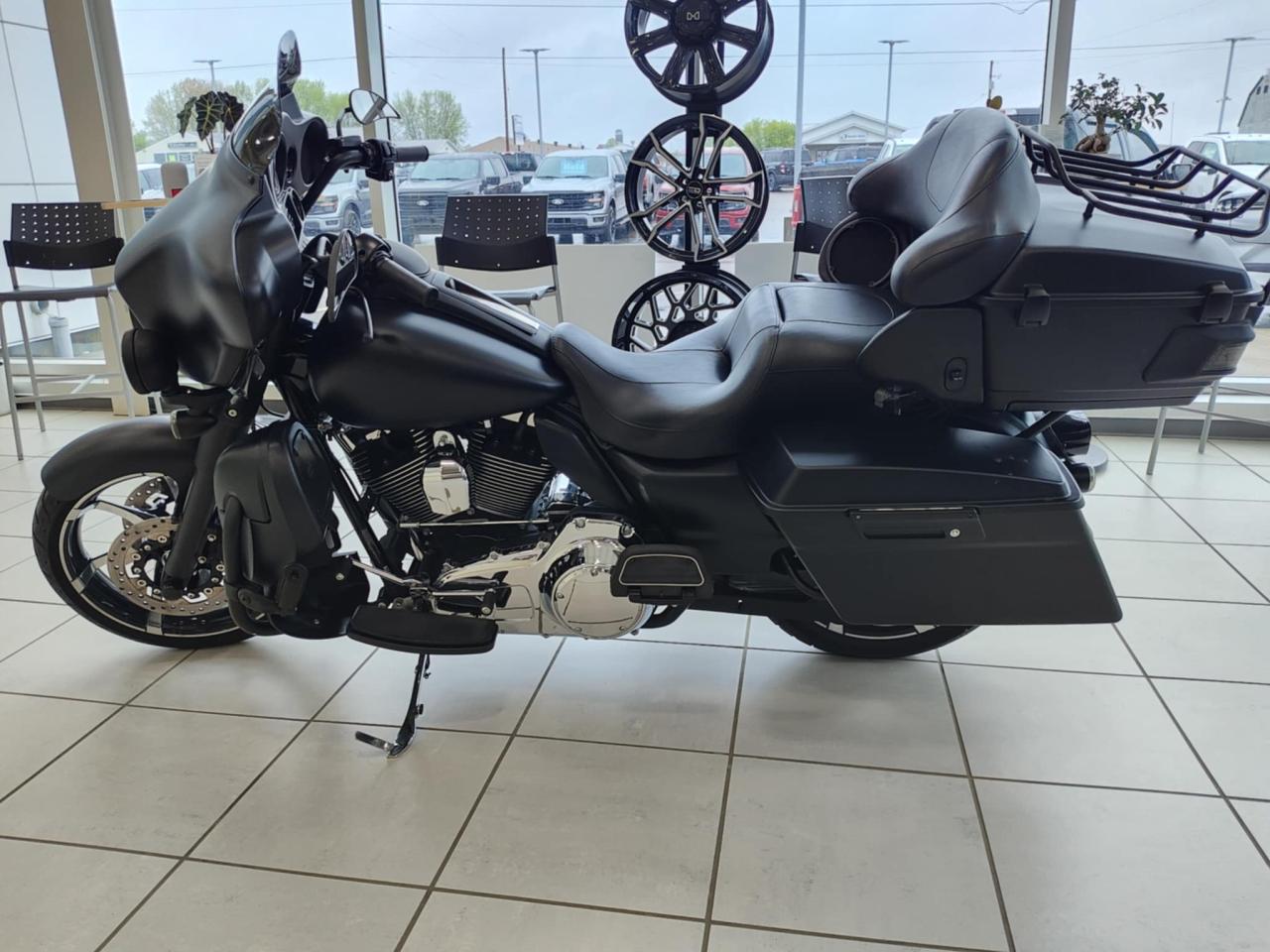 2011 Harley-Davidson XL883 N XL883N
