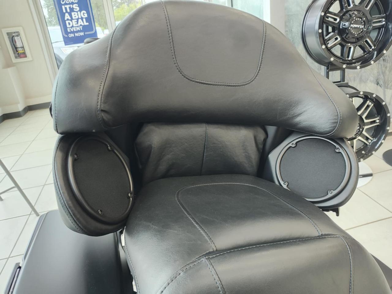 2011 Harley-Davidson XL883 N XL883N