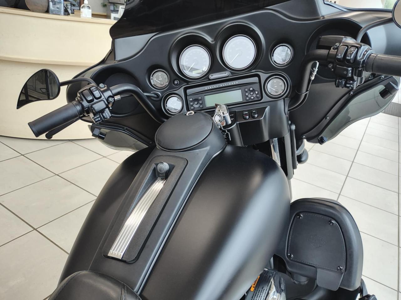 2011 Harley-Davidson XL883 N XL883N