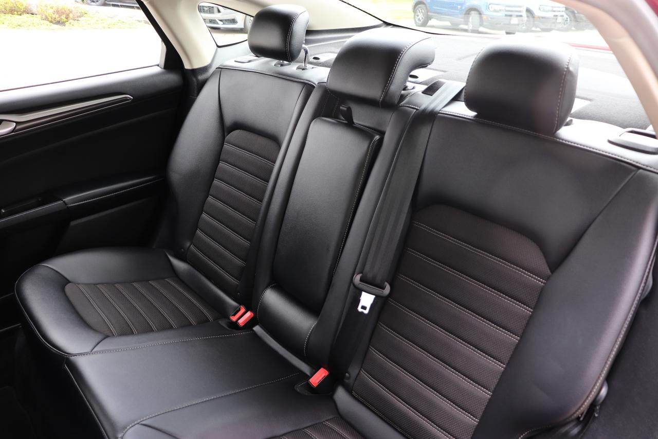 2017 Ford Fusion SE 4dr Sdn  FWD Photo5