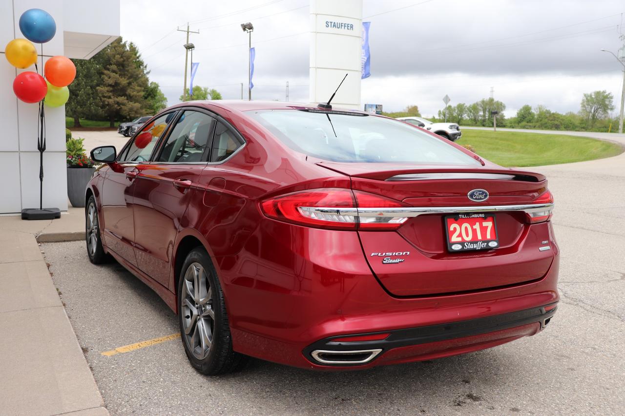 2017 Ford Fusion SE 4dr Sdn  FWD Photo3