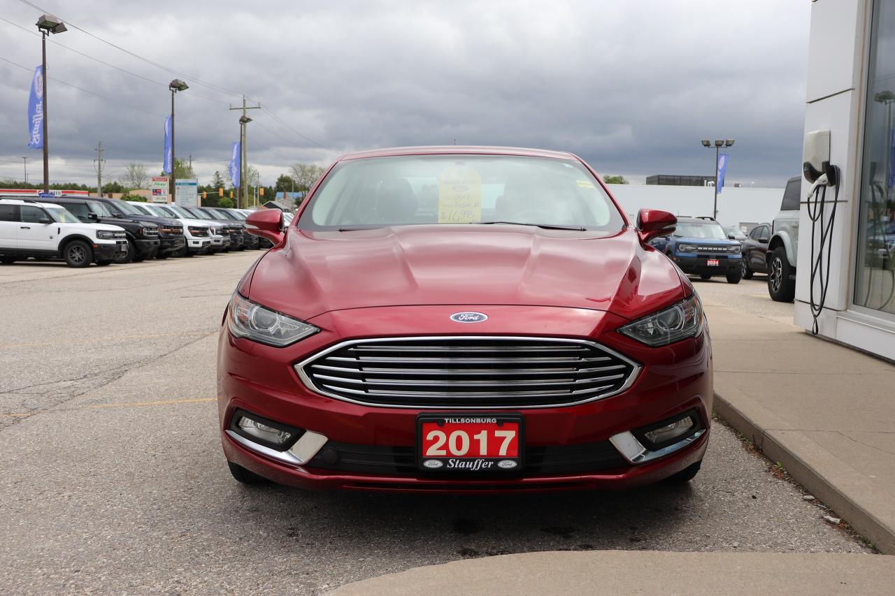 2017 Ford Fusion SE 4dr Sdn  FWD Photo4