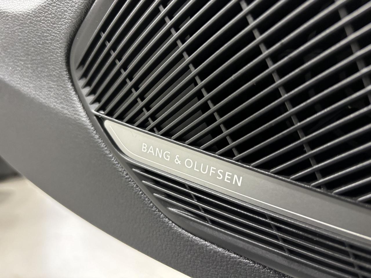 2017 Audi A4 Technik|QUATTRO|NAV|BANGOLUFSEN|AMBIENT|360CAM|+++ - Photo #10
