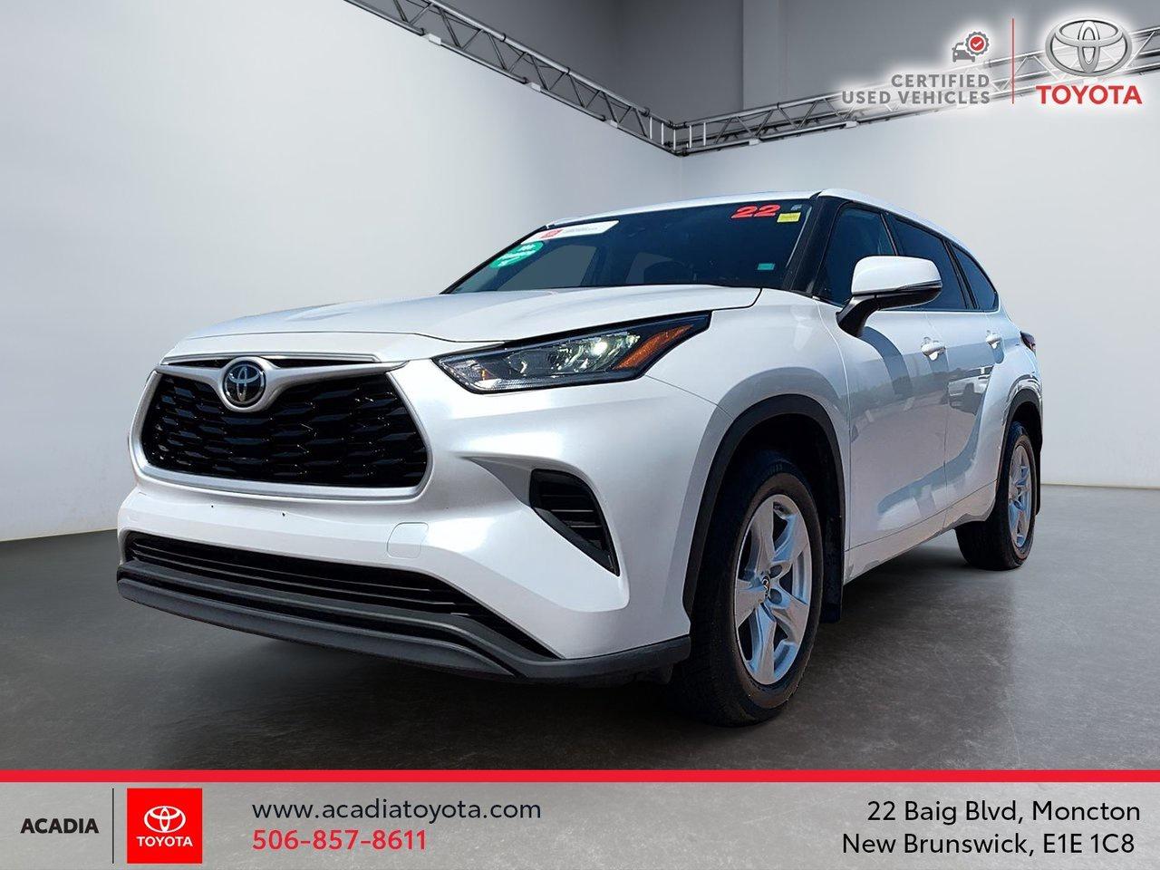 Used 2022 Toyota Highlander LE for sale in Moncton, NB