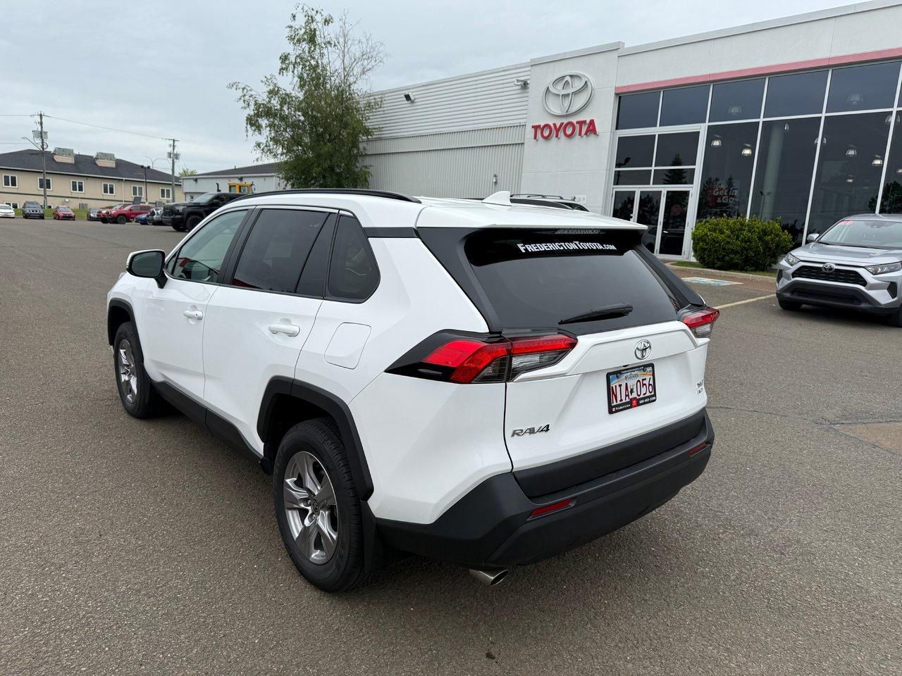 2022 Toyota RAV4 XLE Photo
