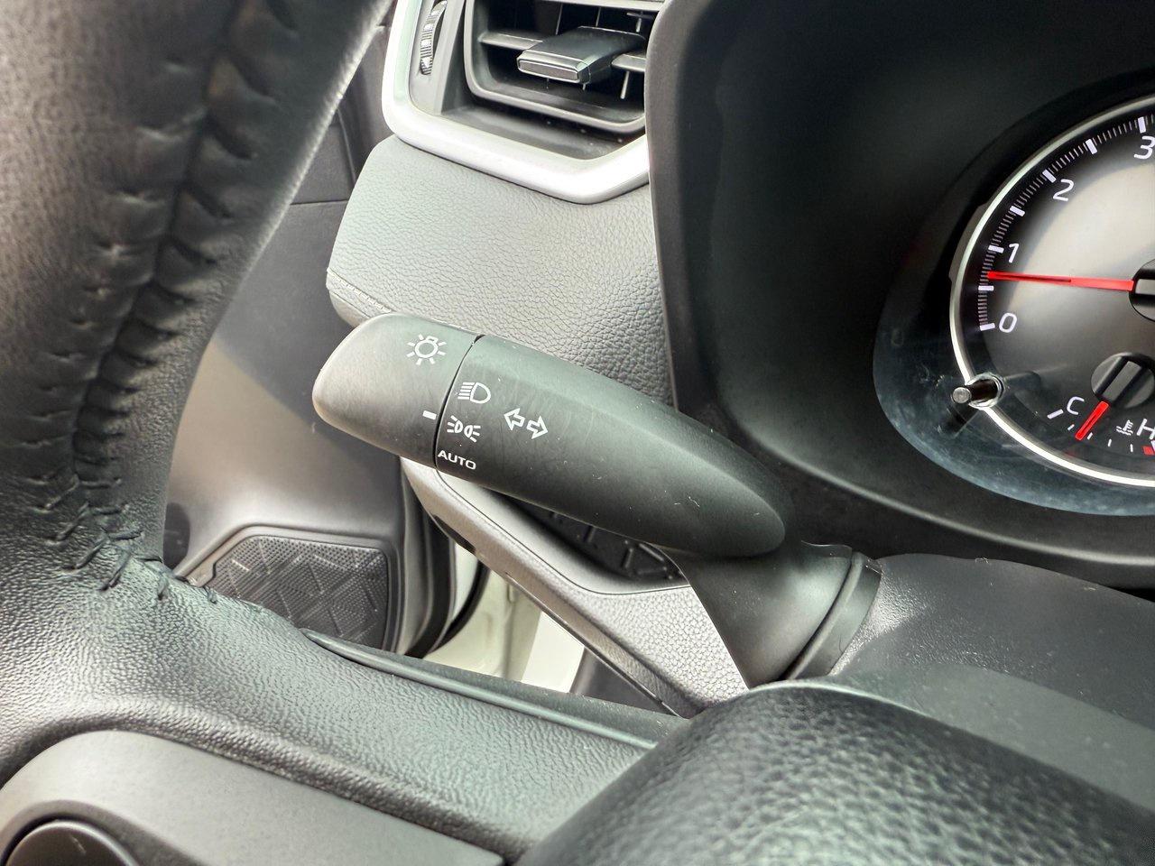 2022 Toyota RAV4 XLE Photo