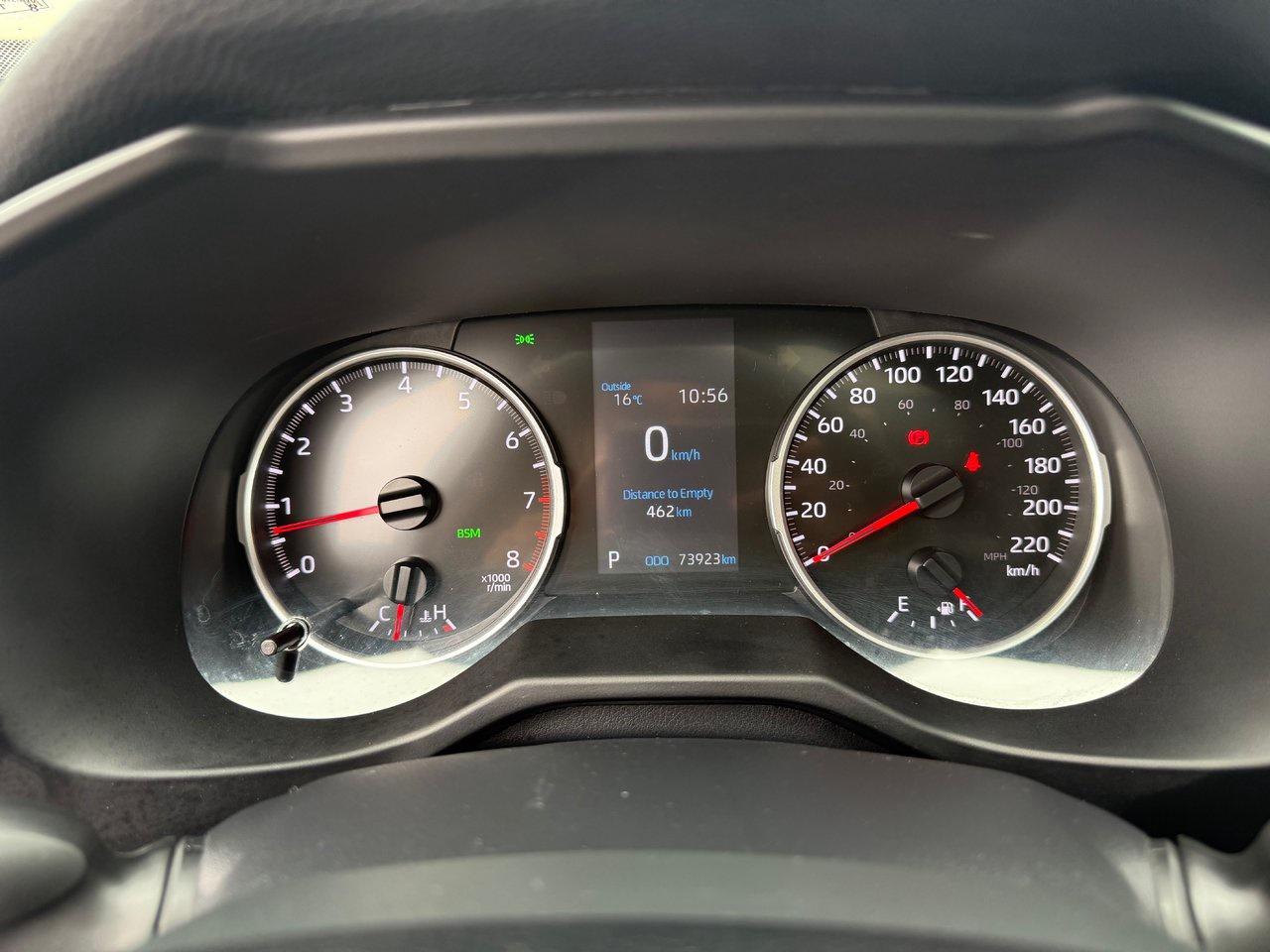 2022 Toyota RAV4 XLE Photo