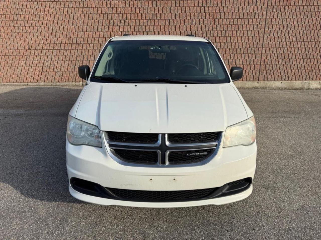 2011 Dodge Grand Caravan SXT | CLEAN CARFAX | LOW MILEAGE | STOW N GO - Photo #9