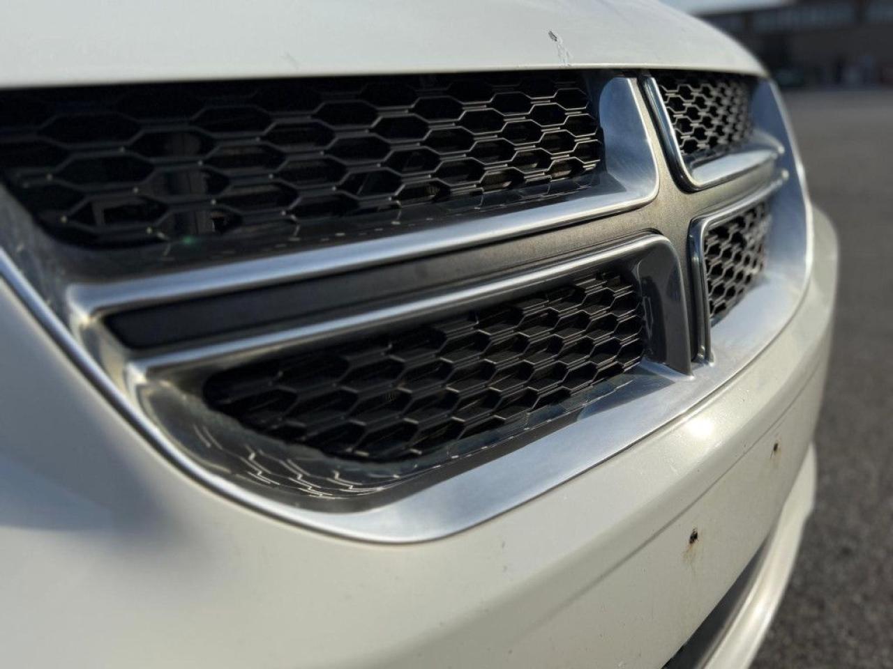 2011 Dodge Grand Caravan SXT | CLEAN CARFAX | LOW MILEAGE | STOW N GO - Photo #23