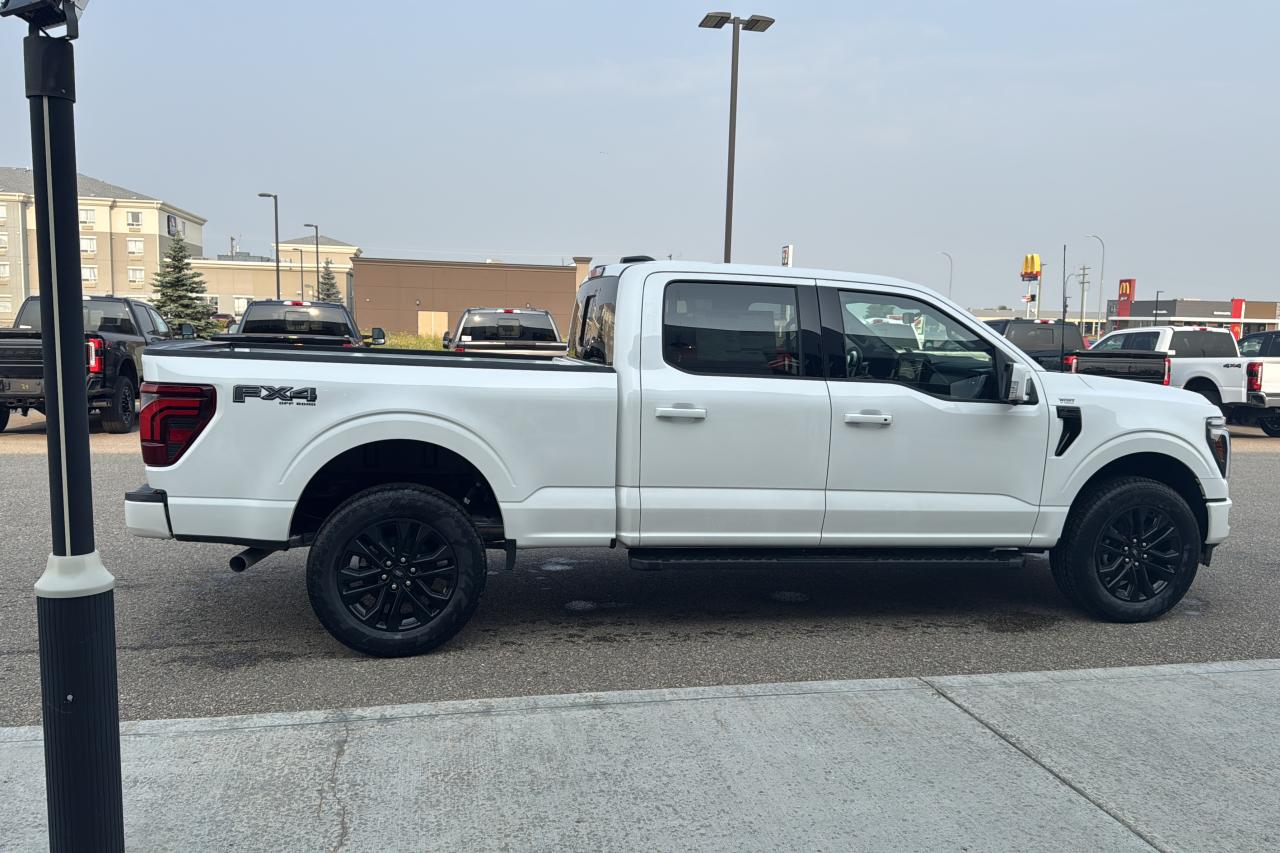 2025 Ford F-150 Lariat Photo5
