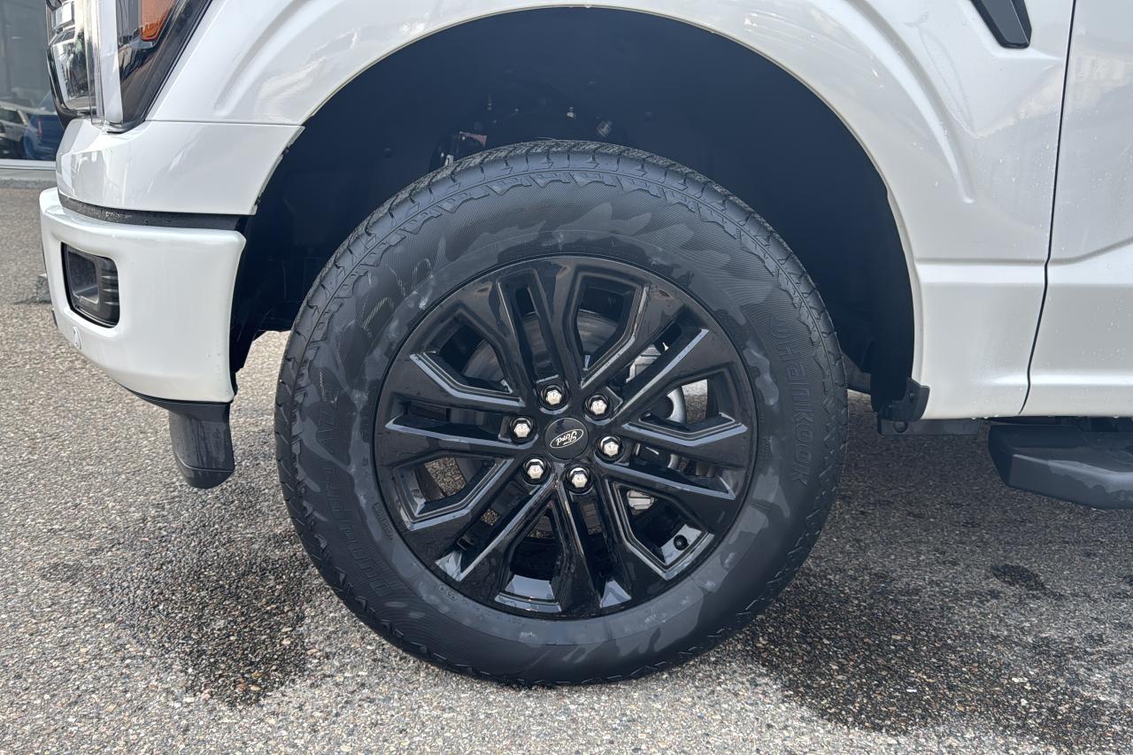 2025 Ford F-150 Lariat Photo5