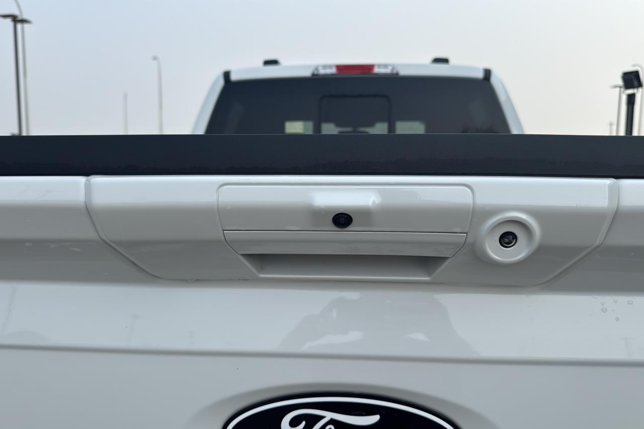 2025 Ford F-150 Lariat Photo5