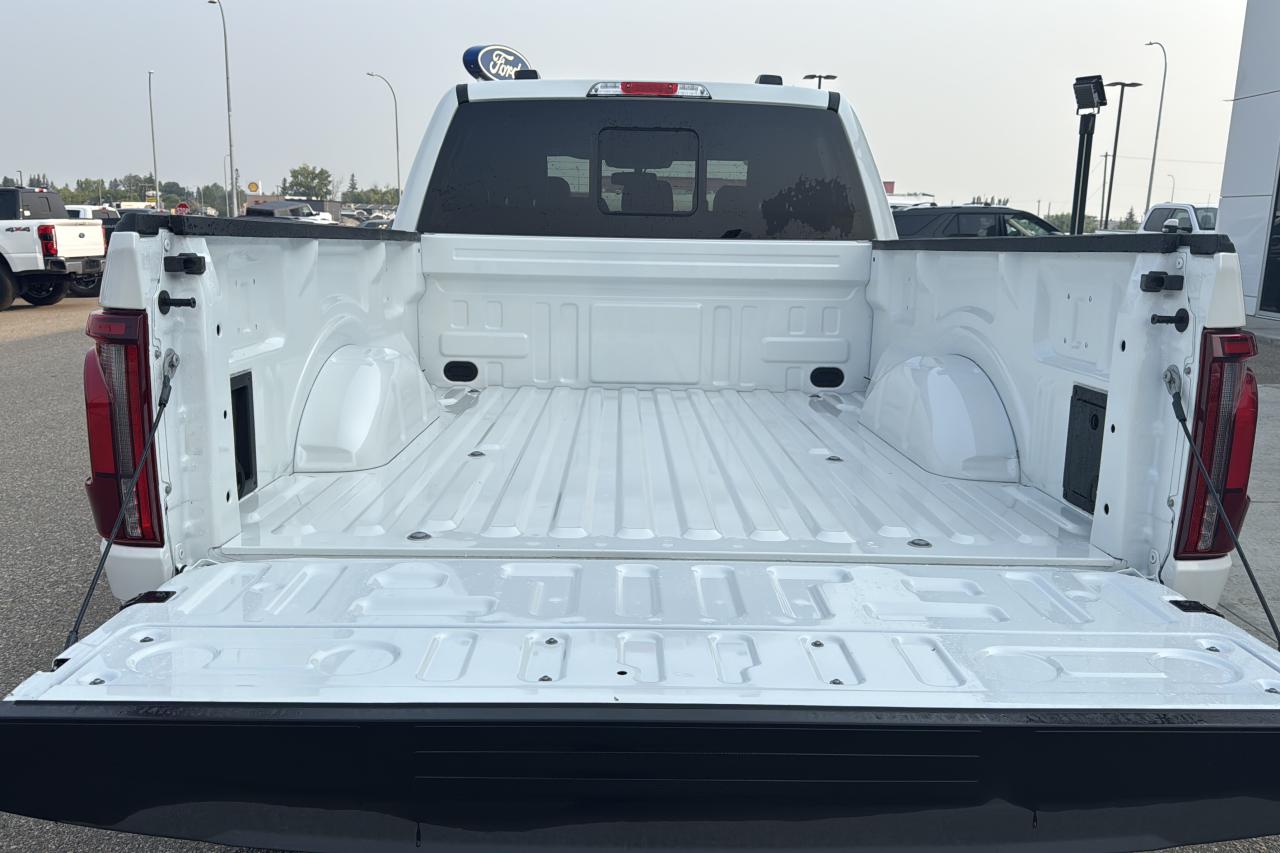 2025 Ford F-150 Lariat Photo5