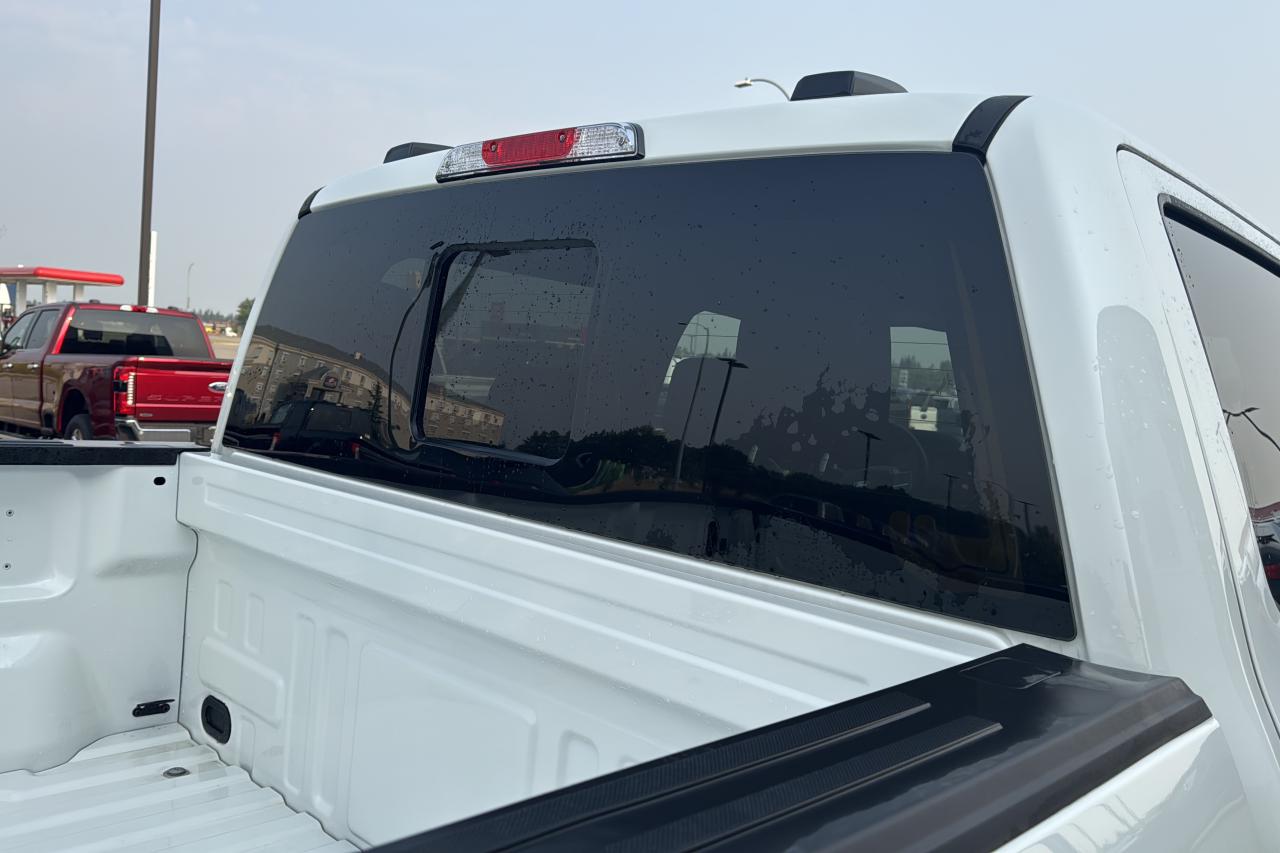 2025 Ford F-150 Lariat Photo5