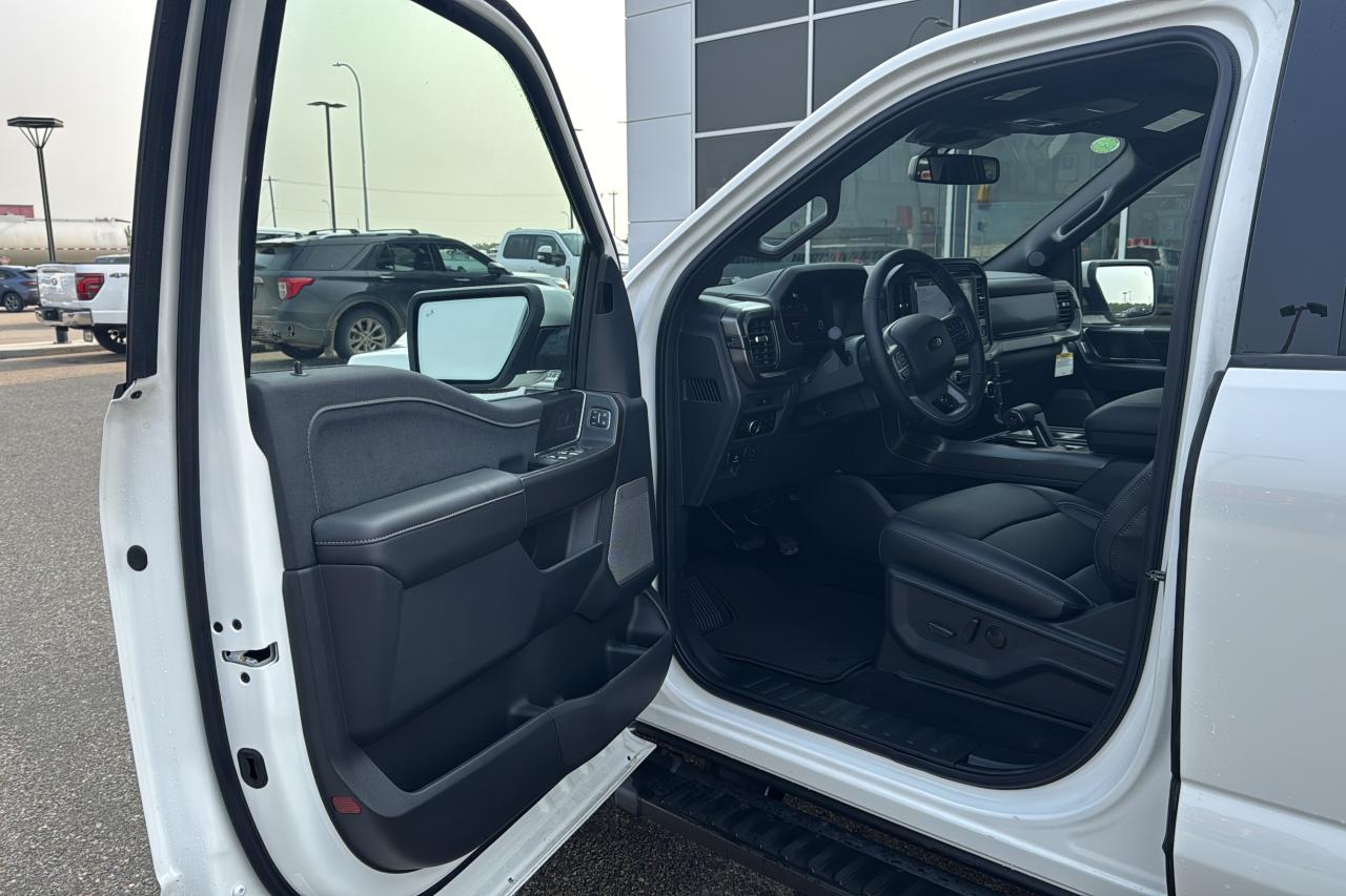 2025 Ford F-150 Lariat Photo5