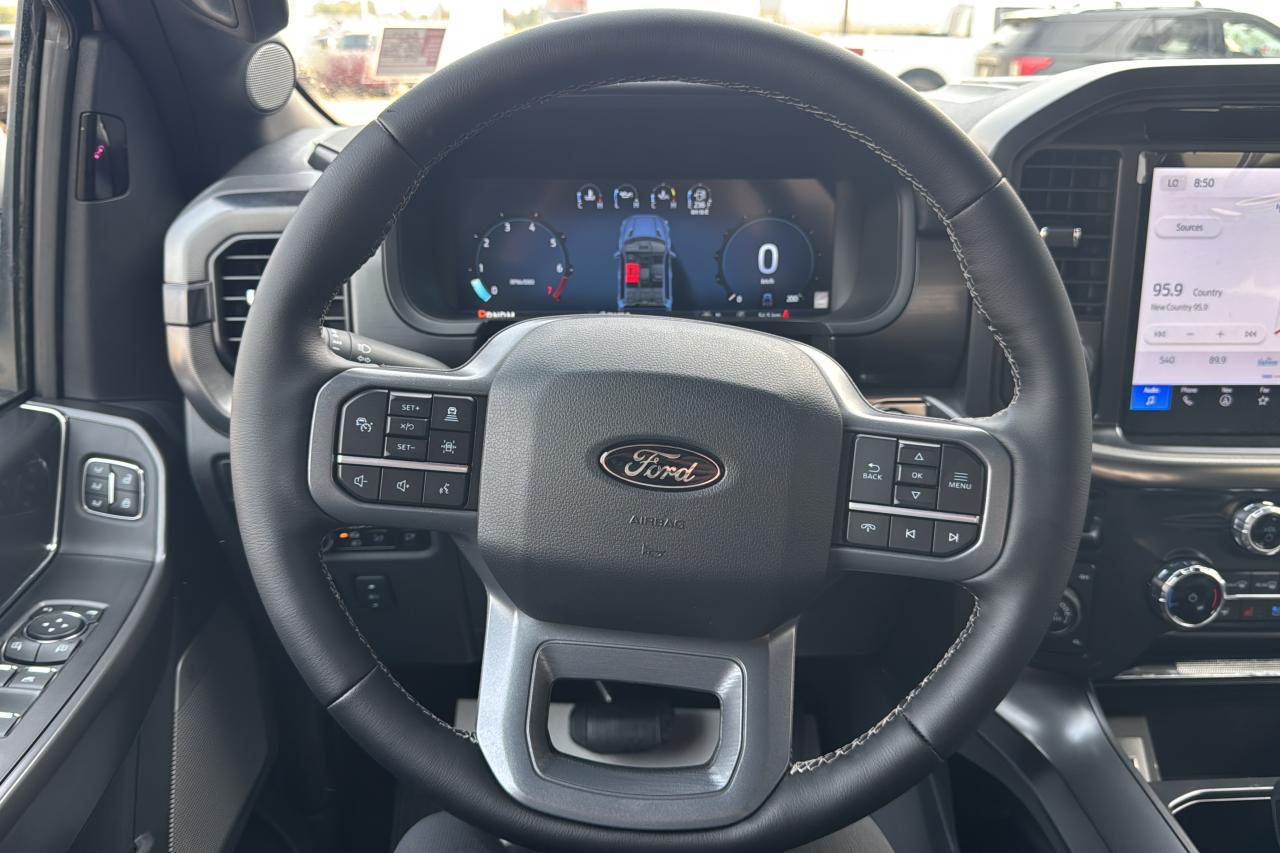 2025 Ford F-150 Lariat Photo5