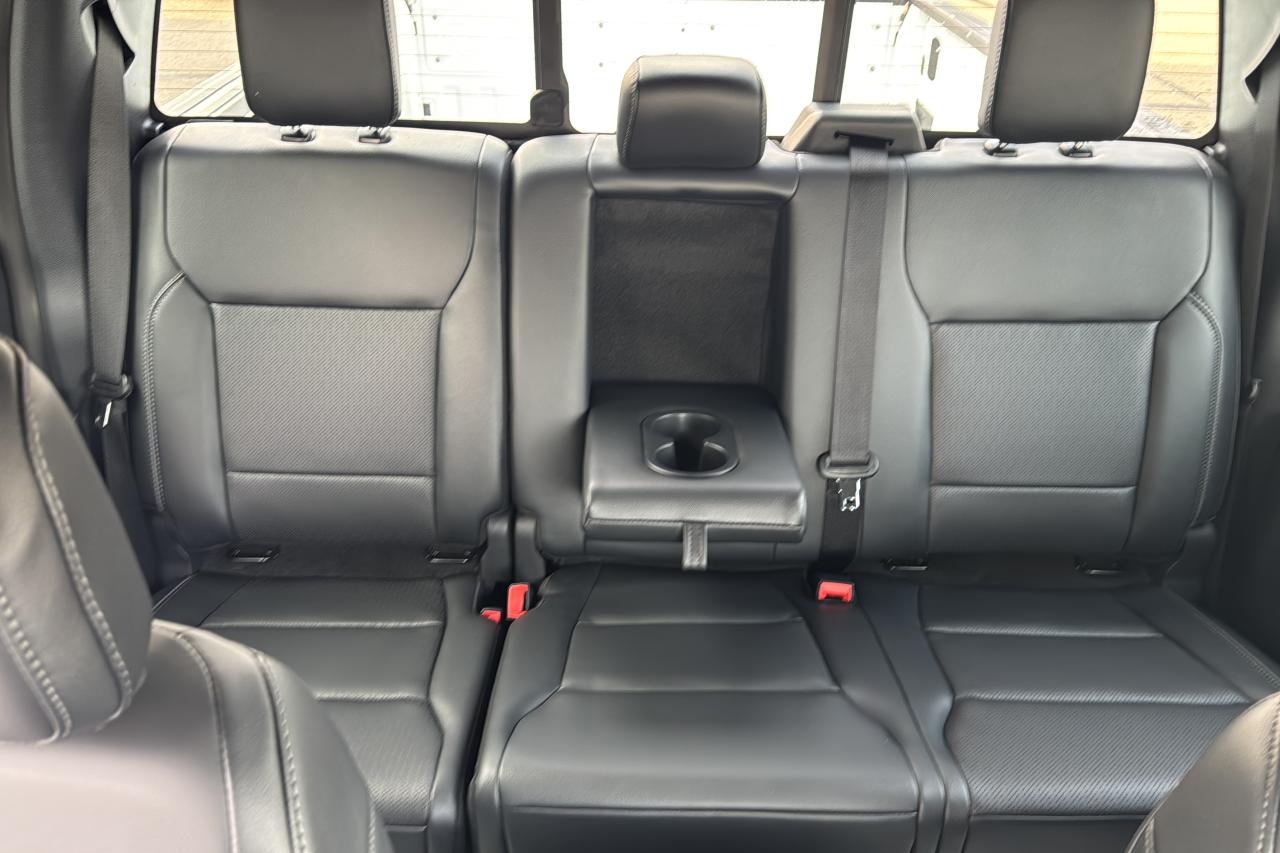 2025 Ford F-150 Lariat Photo5