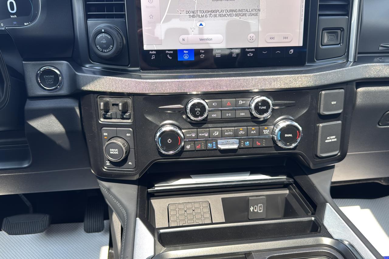 2025 Ford F-350 Super Duty Platinum Photo5