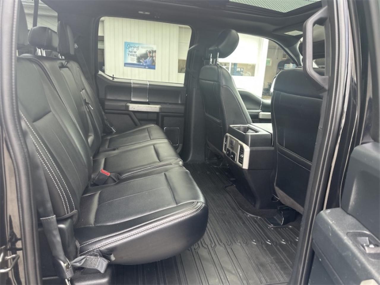 2019 Ford F-150 Lariat   - Leather Seats - Navigation Photo5
