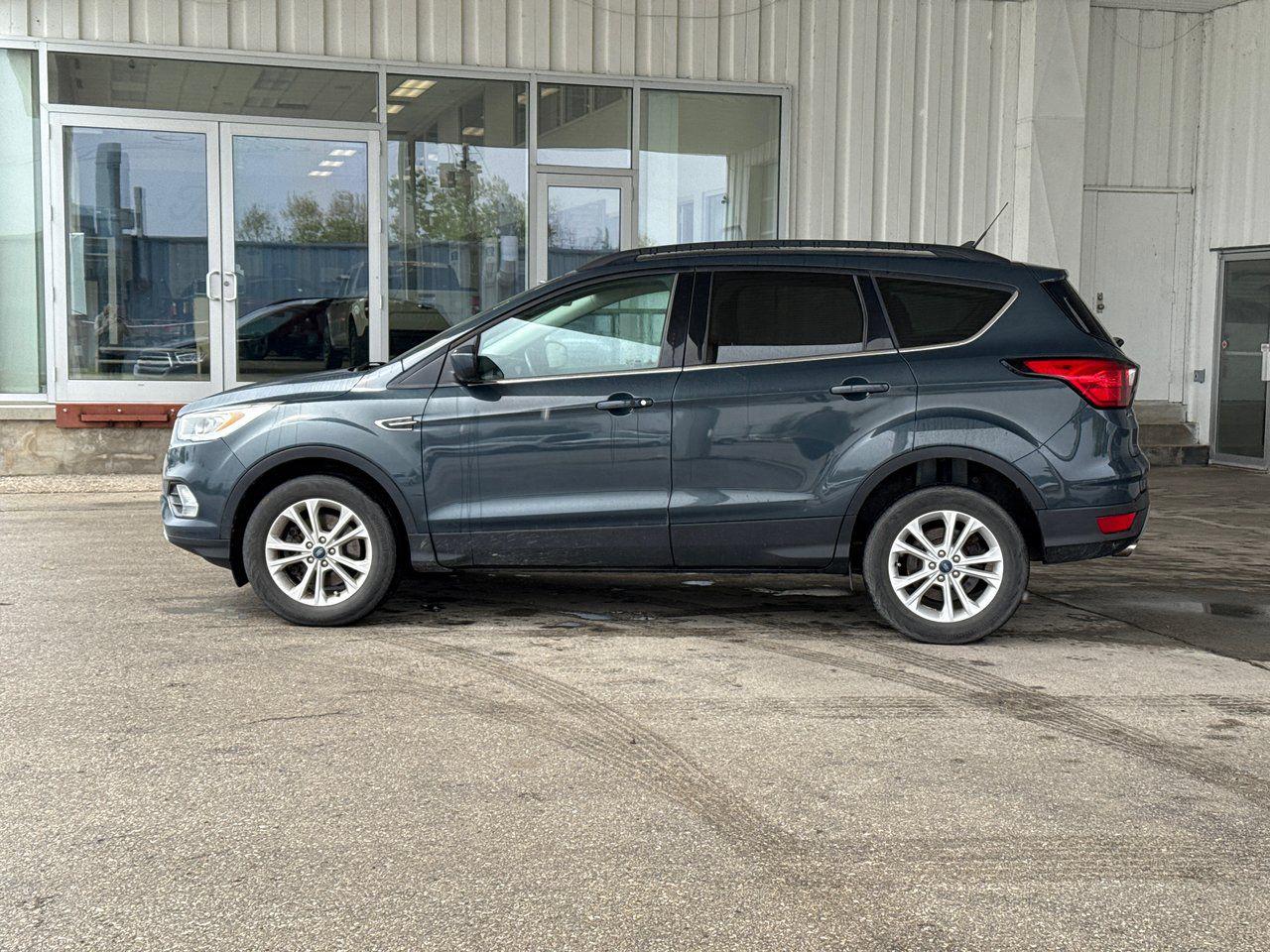 2019 Ford Escape SEL - Photo #4
